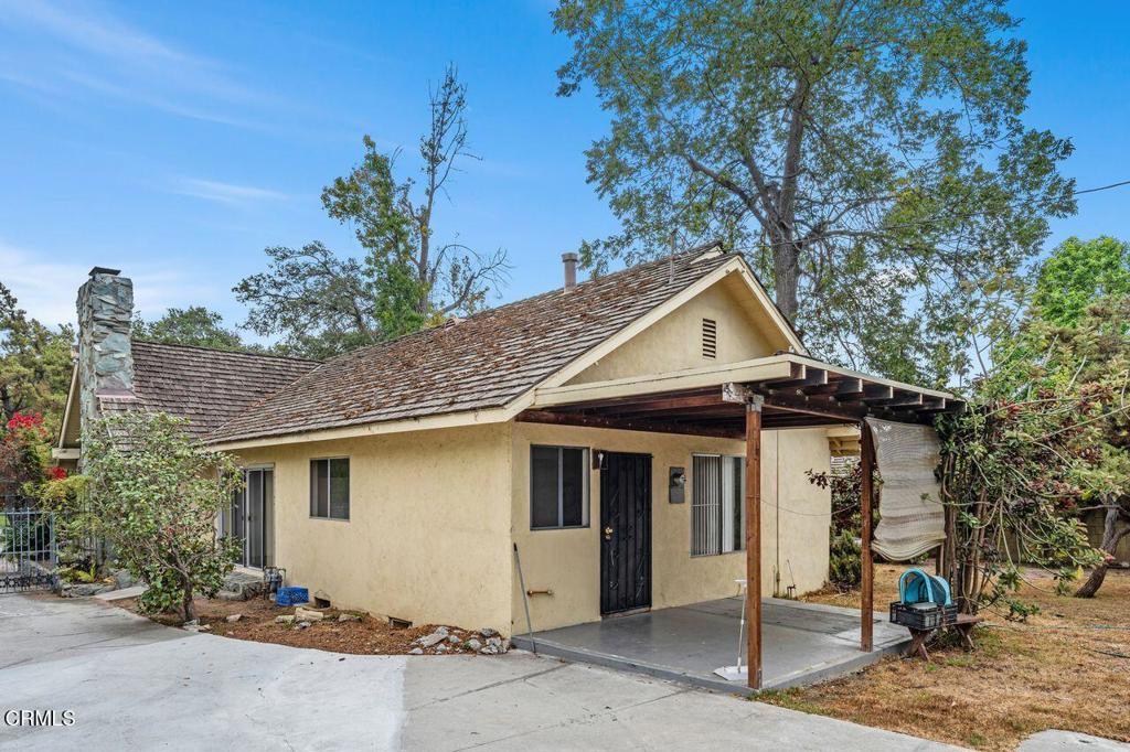 565 Sierra Madre Boulevard