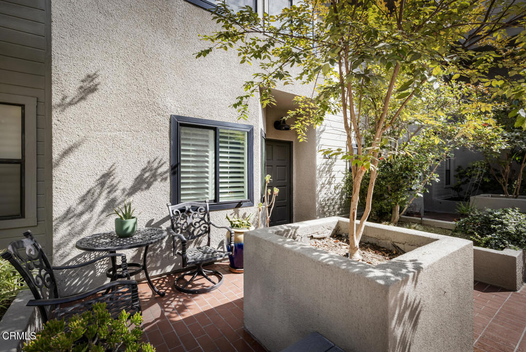 1310 E Orange Grove Boulevard 124