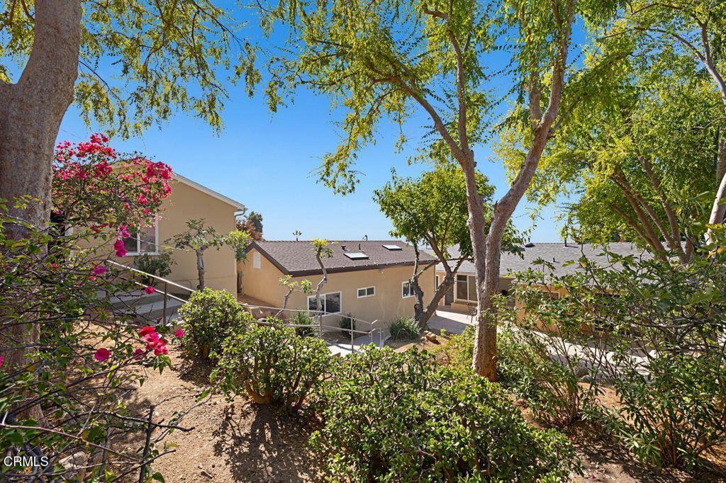 1191 E Loma Alta Dr. Drive