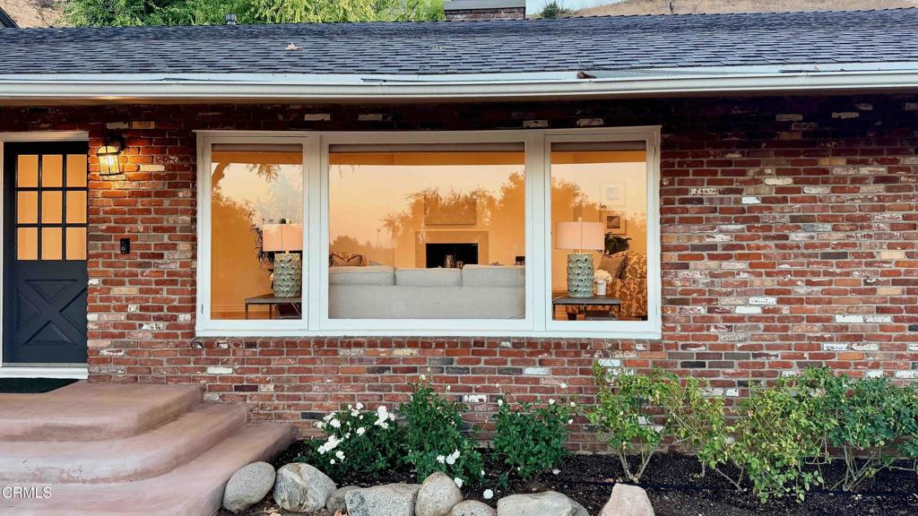 1191 E Loma Alta Dr. Drive