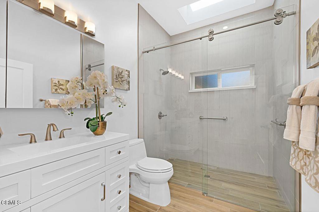 1191 E Loma Alta Dr. Drive