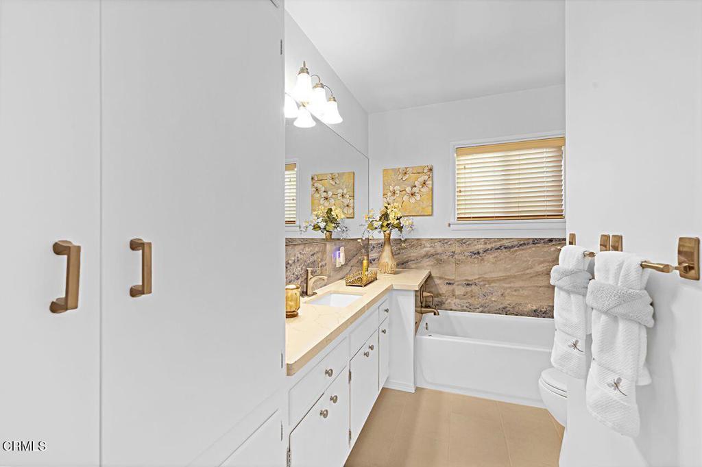 1191 E Loma Alta Dr. Drive