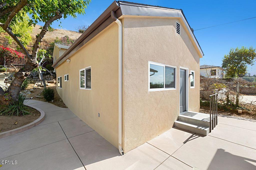 1191 E Loma Alta Dr. Drive