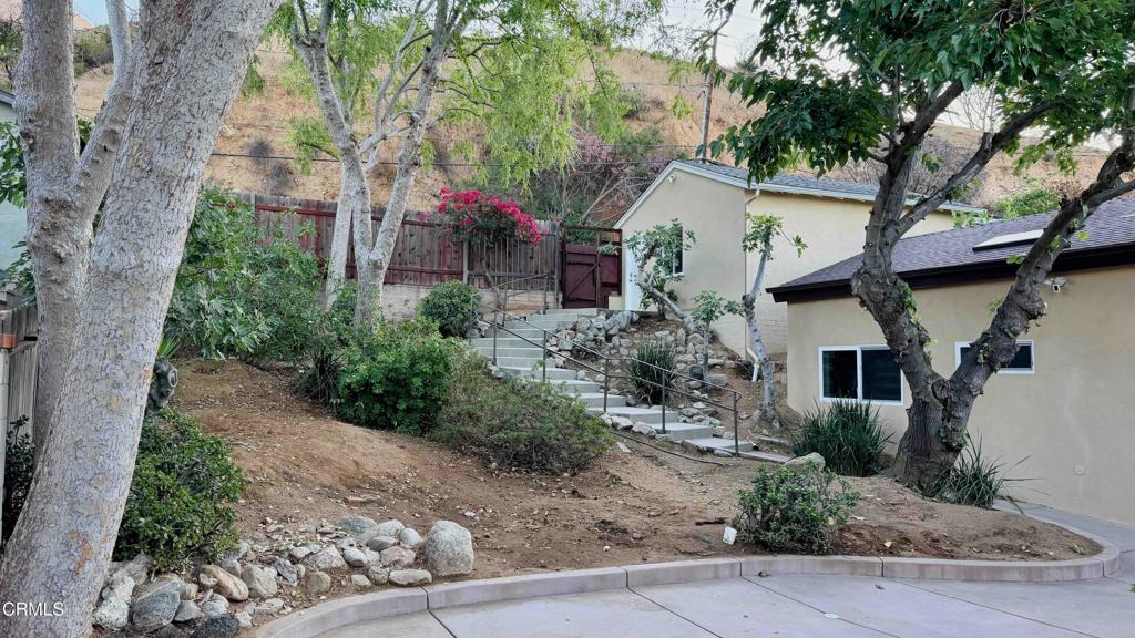 1191 E Loma Alta Dr. Drive