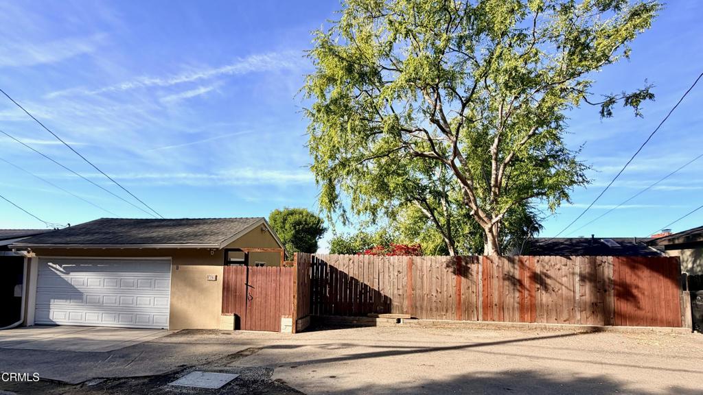 1191 E Loma Alta Dr. Drive