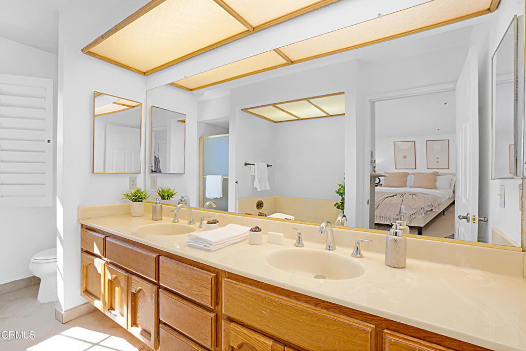 24571 Indian Hill Lane