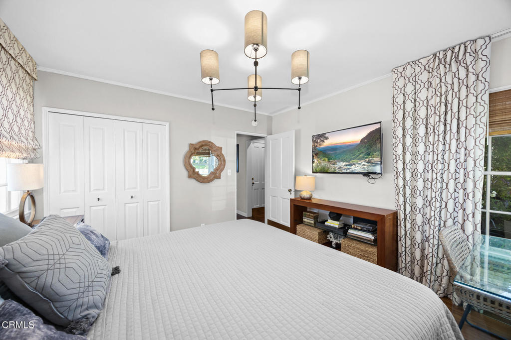 2100 Rose Villa Street