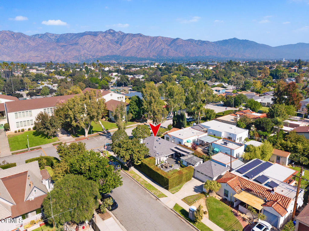 2100 Rose Villa Street