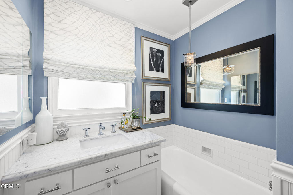 2100 Rose Villa Street