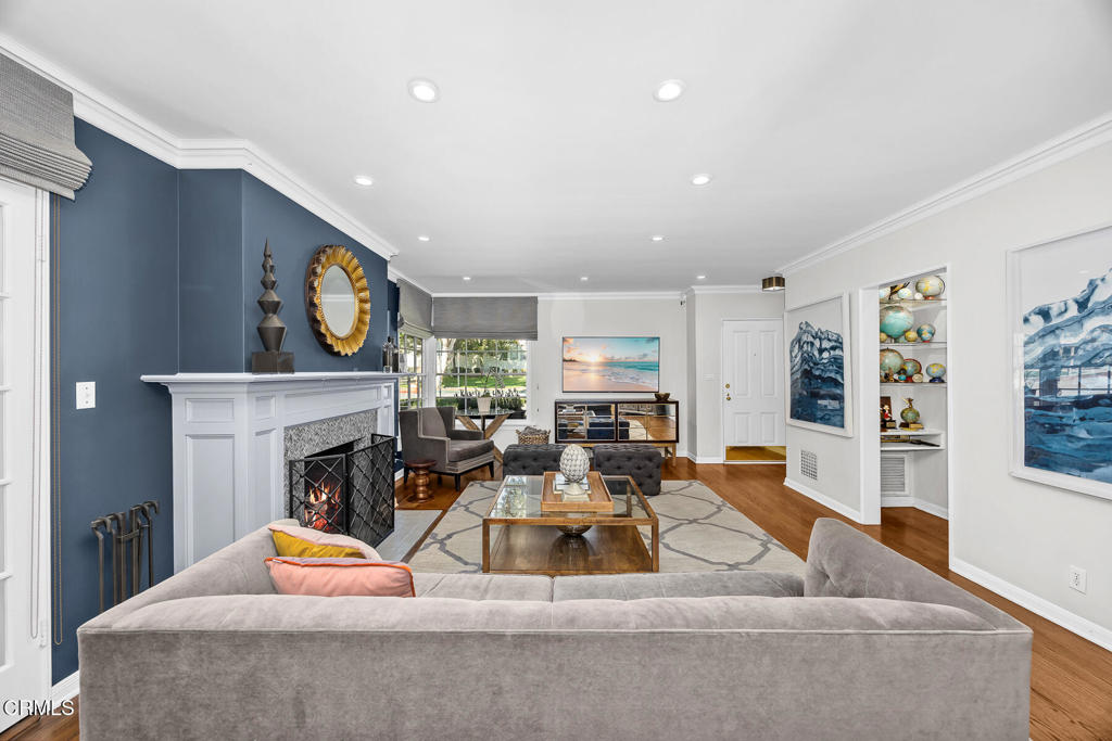 2100 Rose Villa Street