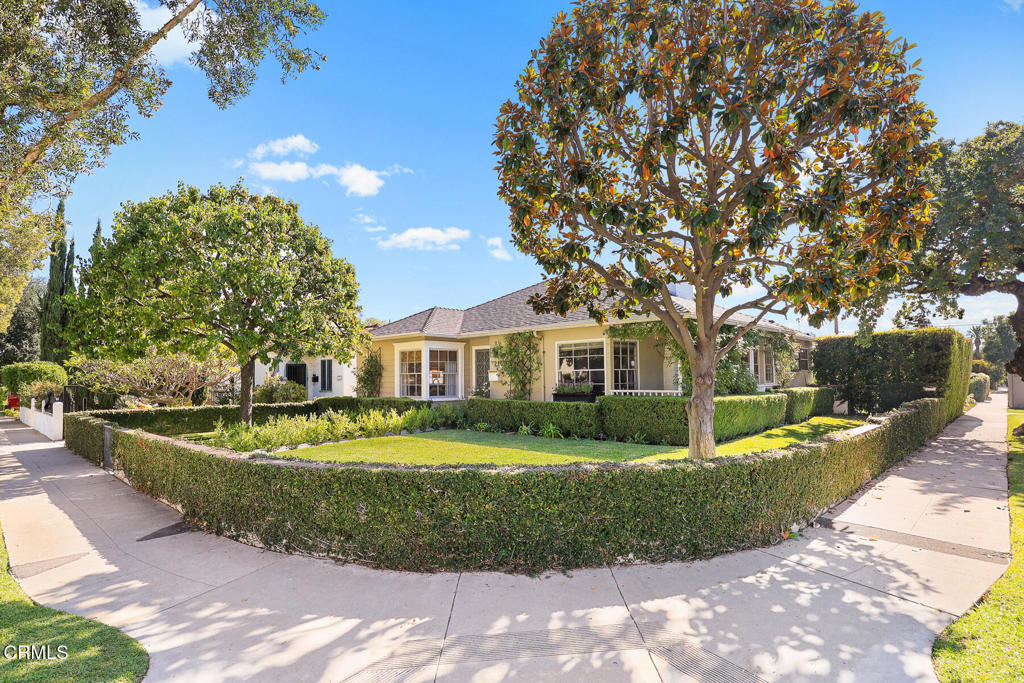 2100 Rose Villa Street