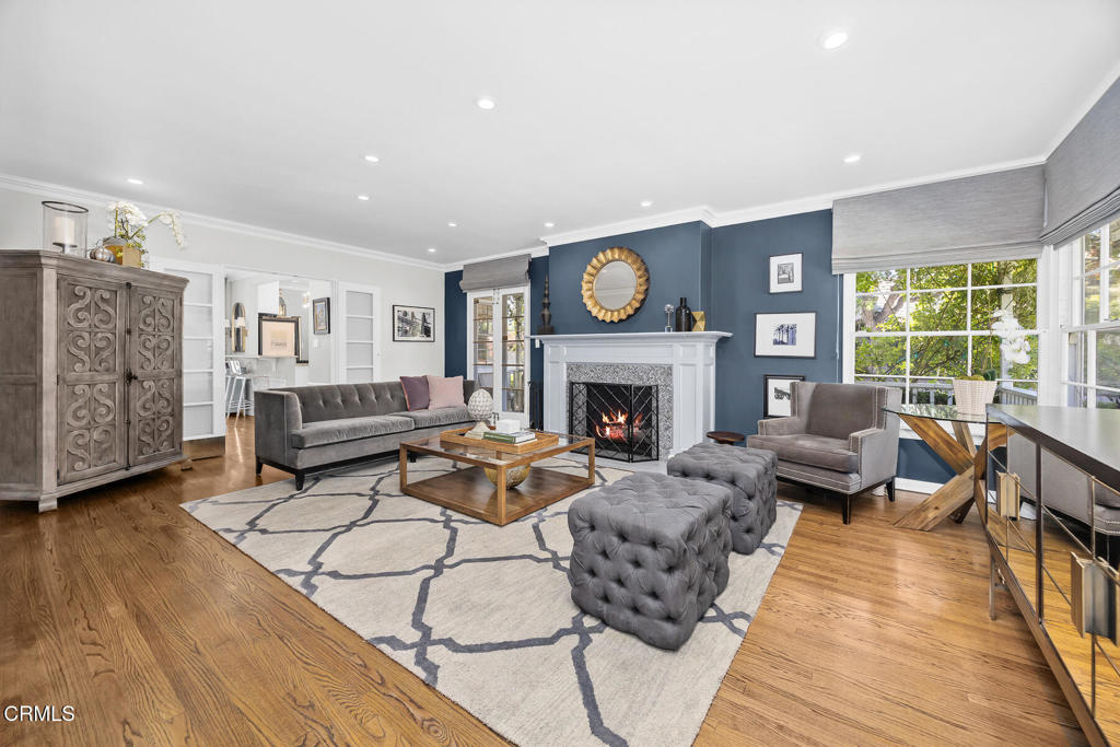 2100 Rose Villa Street