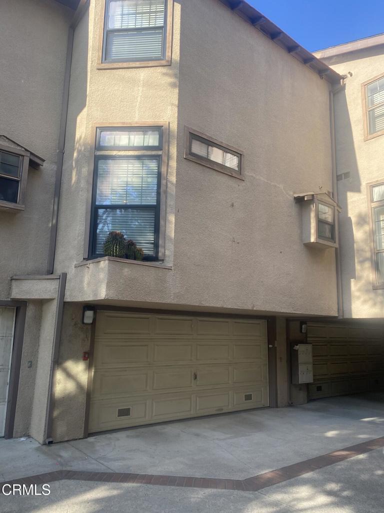 832 Magnolia Avenue 2