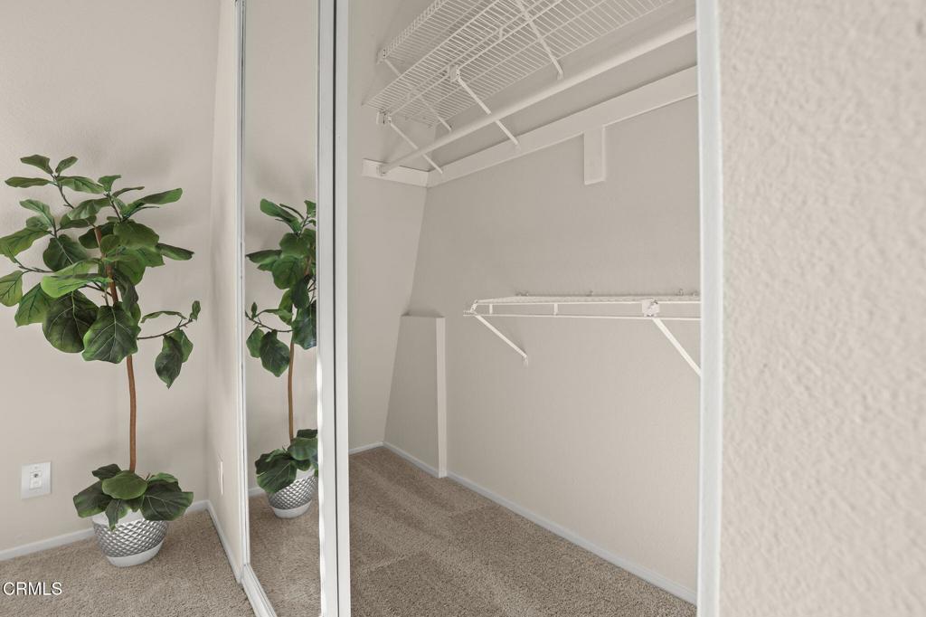 511 S El Molino Avenue 6