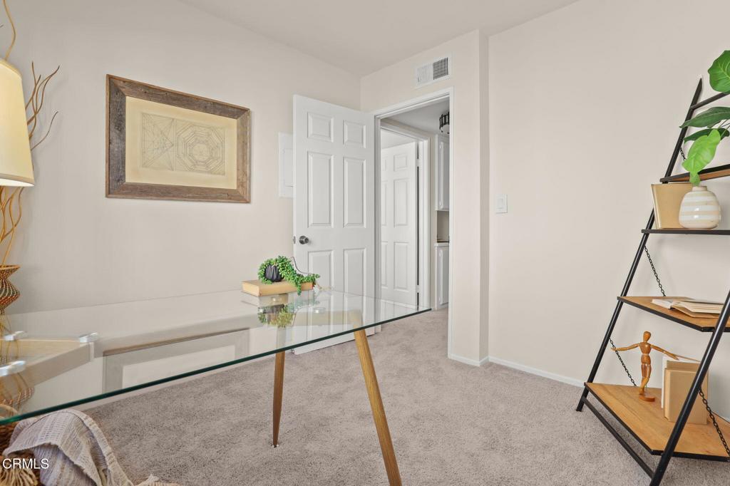 511 S El Molino Avenue 6