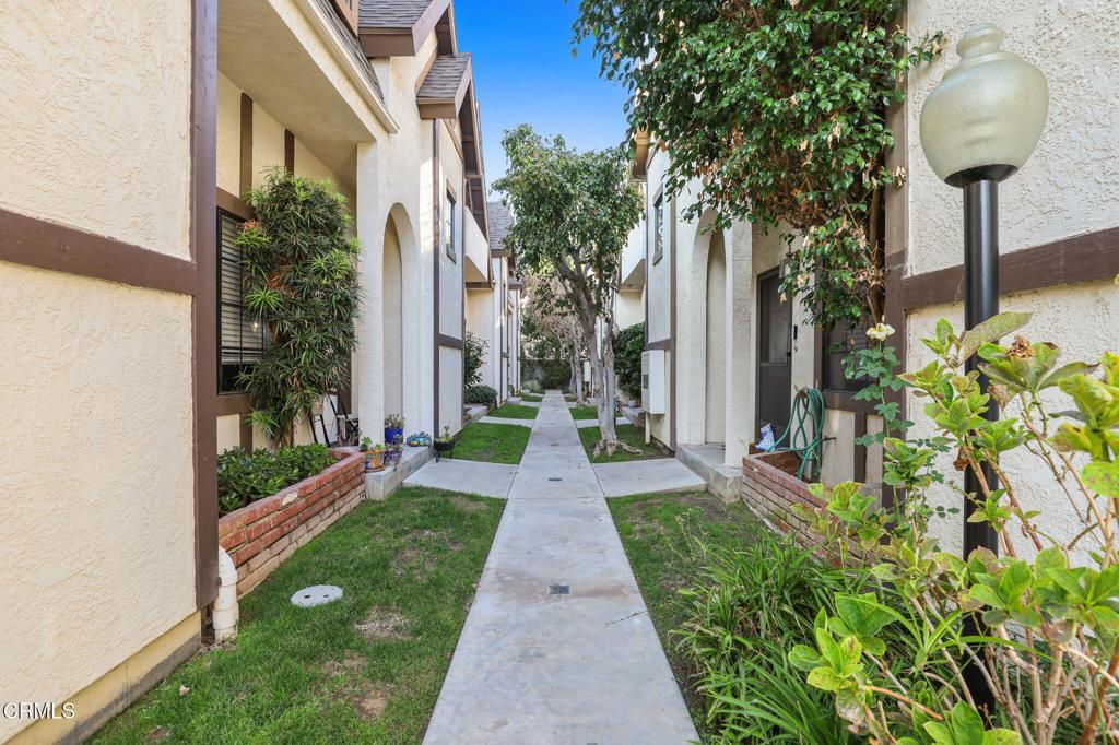 511 S El Molino Avenue 6