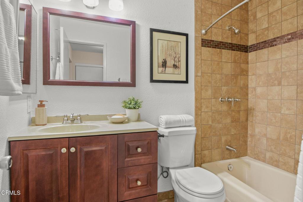 2447 Huntington Drive 21