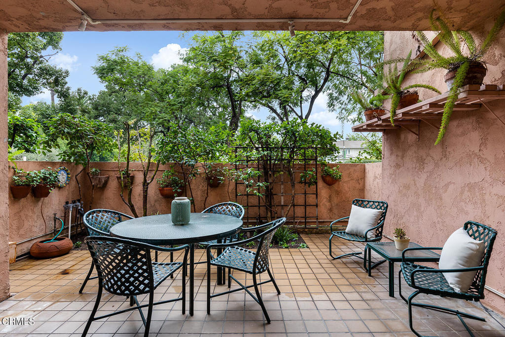 1200 S Orange Grove Boulevard 2