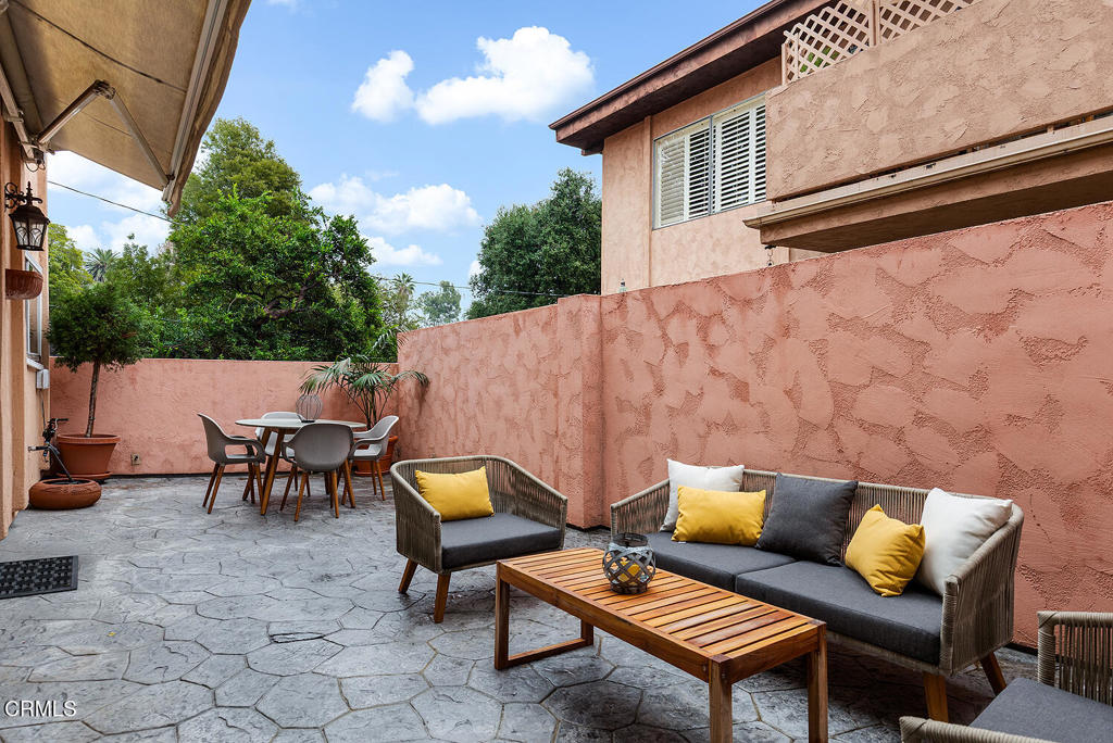 1200 S Orange Grove Boulevard 2