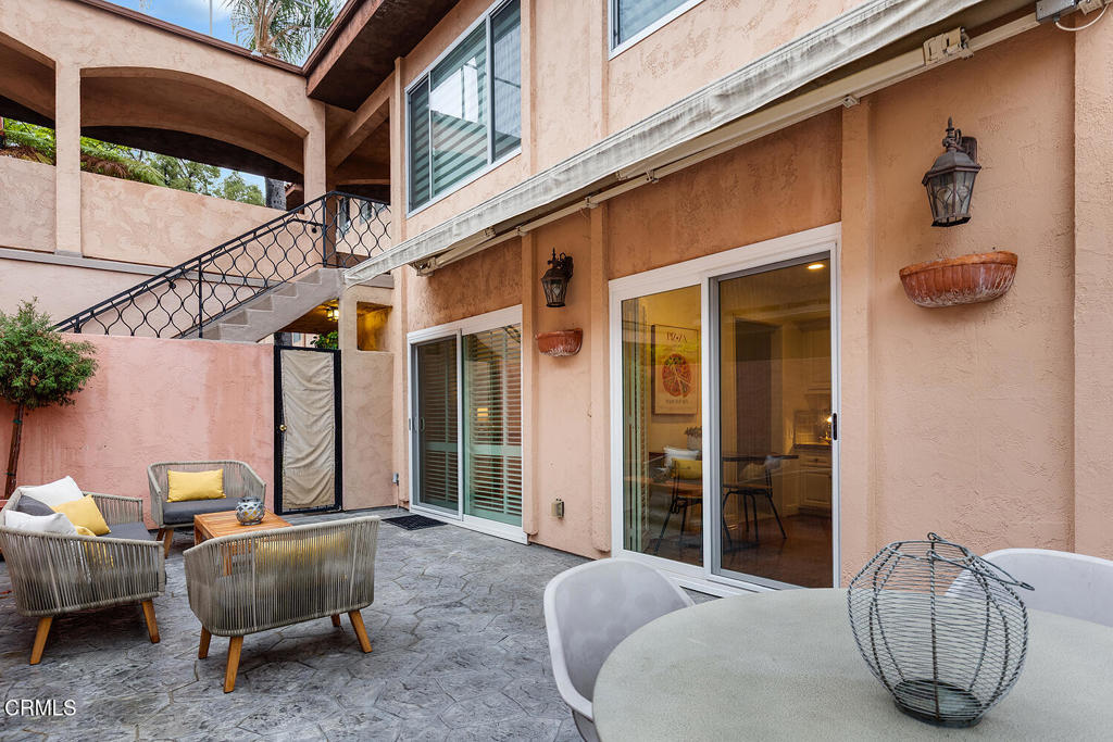 1200 S Orange Grove Boulevard 2