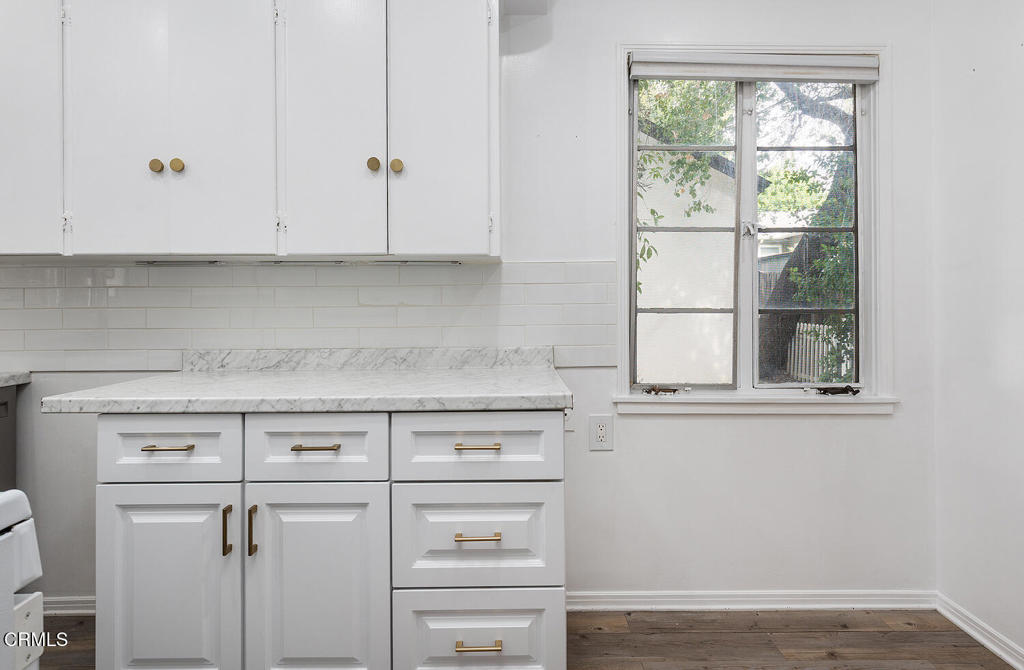 1070 E Woodbury Road