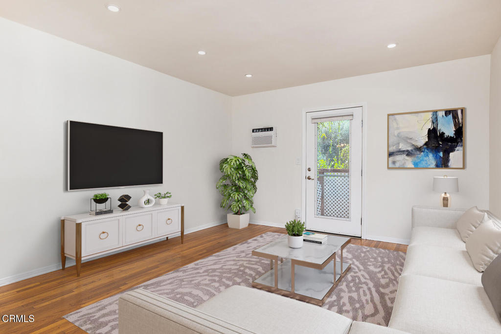 1070 E Woodbury Road