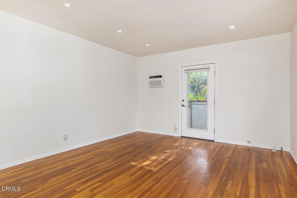 1070 E Woodbury Road