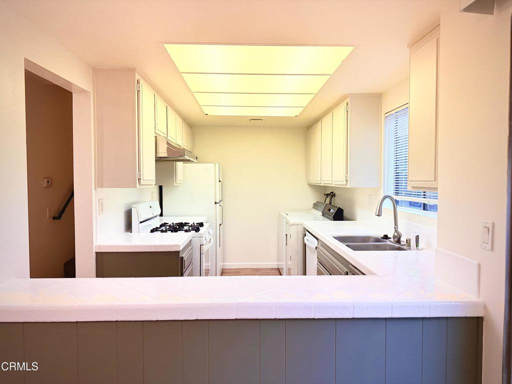 4181 Walnut Grove Avenue