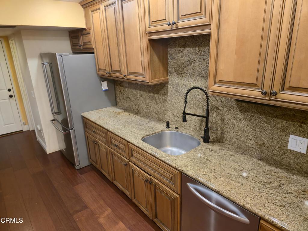 277 E Del Mar Boulevard