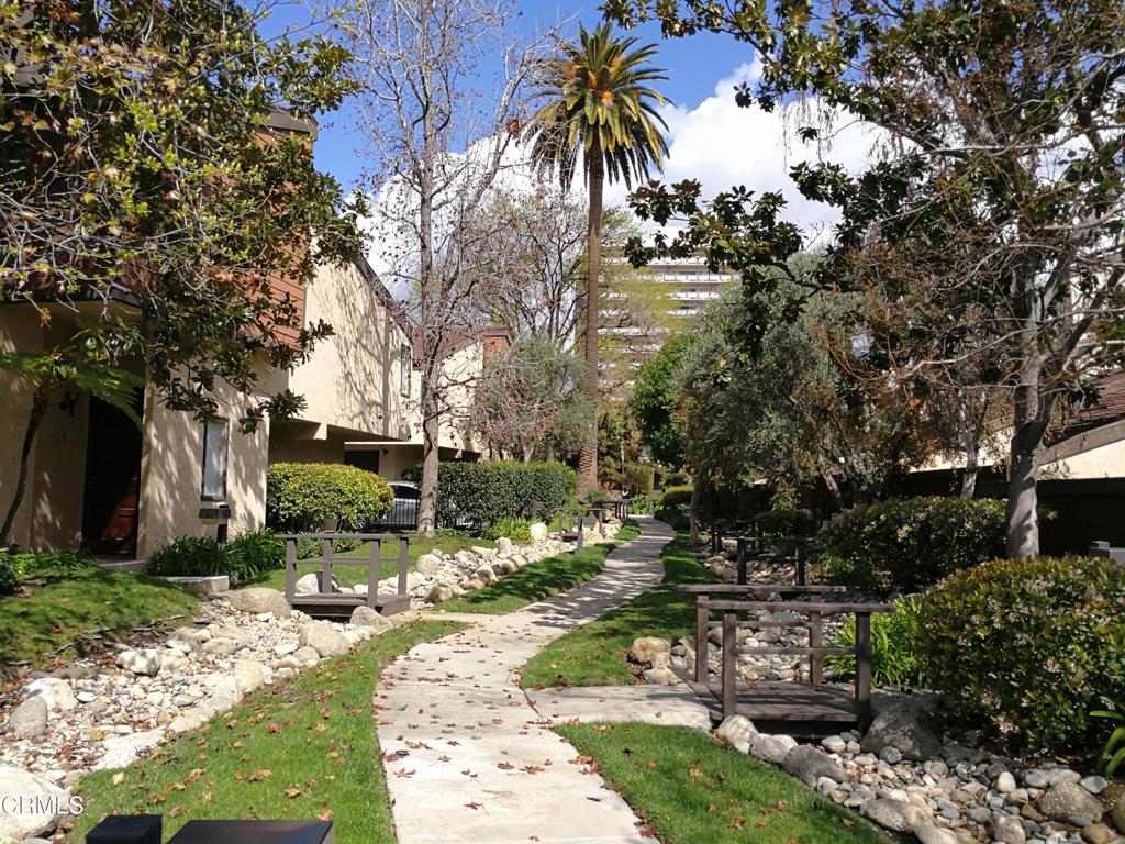 277 E Del Mar Boulevard