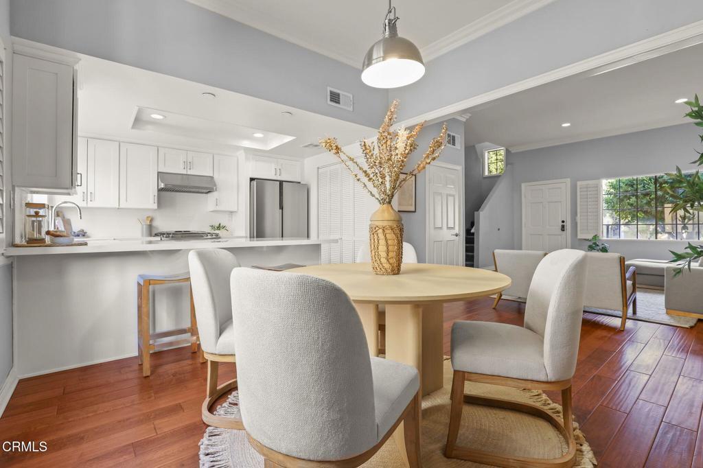 511 S El Molino Avenue 2