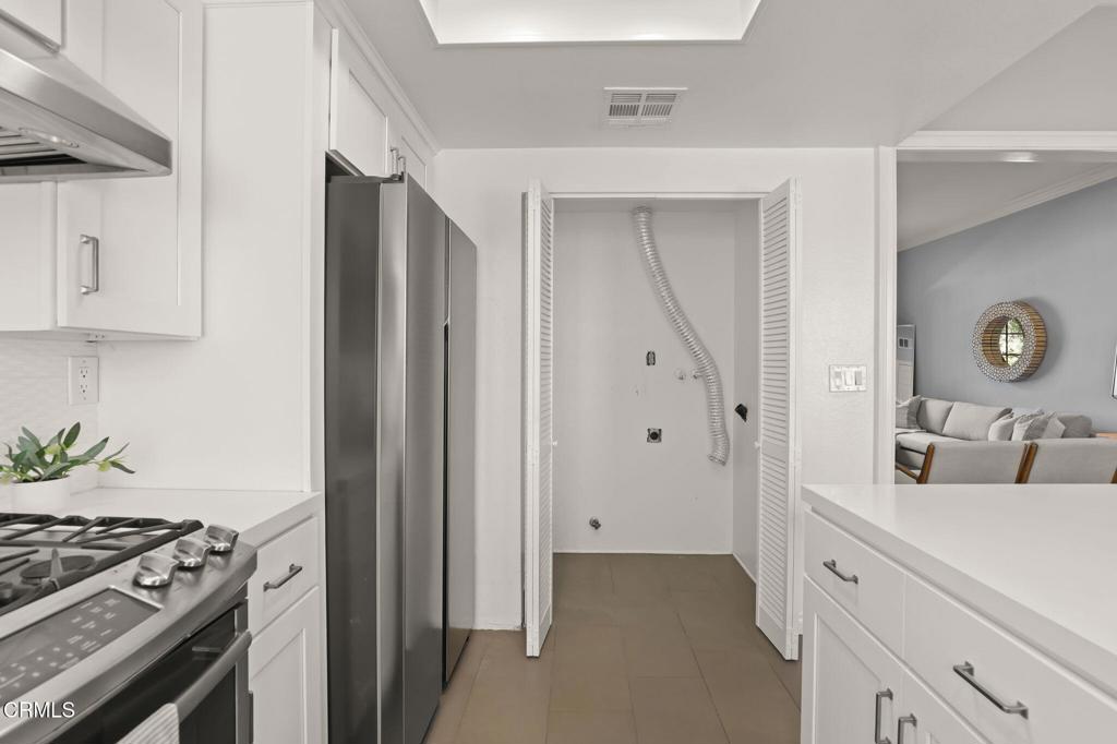 511 S El Molino Avenue 2