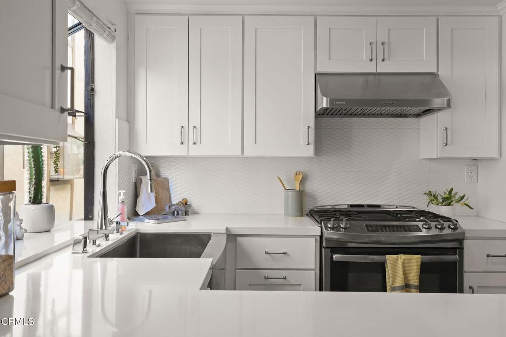 511 S El Molino Avenue 2