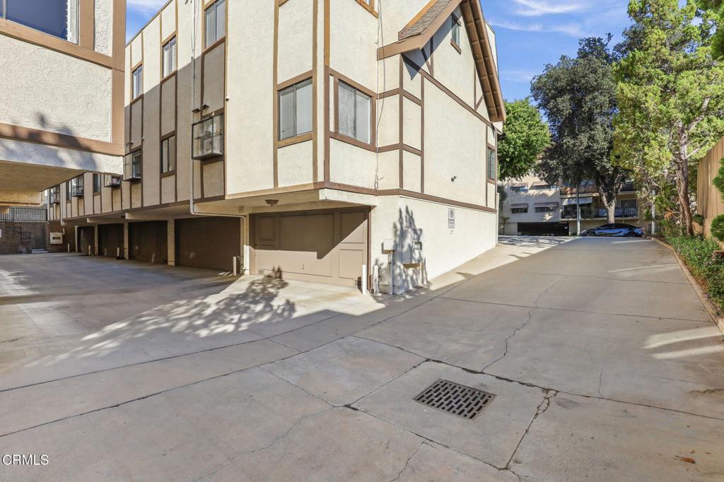 511 S El Molino Avenue 2