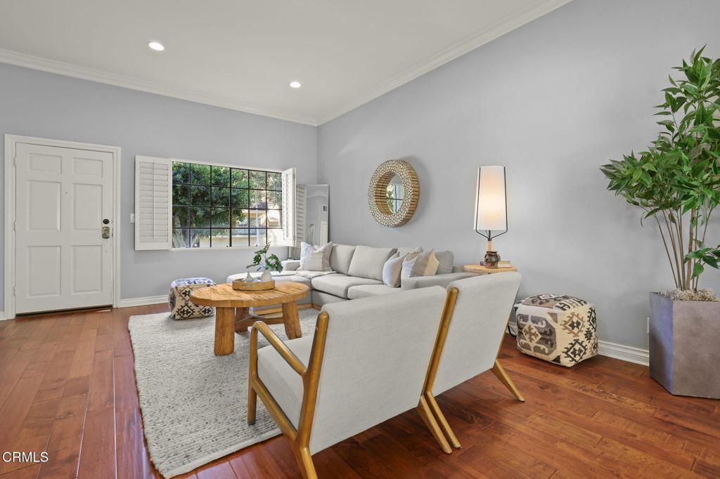 511 S El Molino Avenue 2