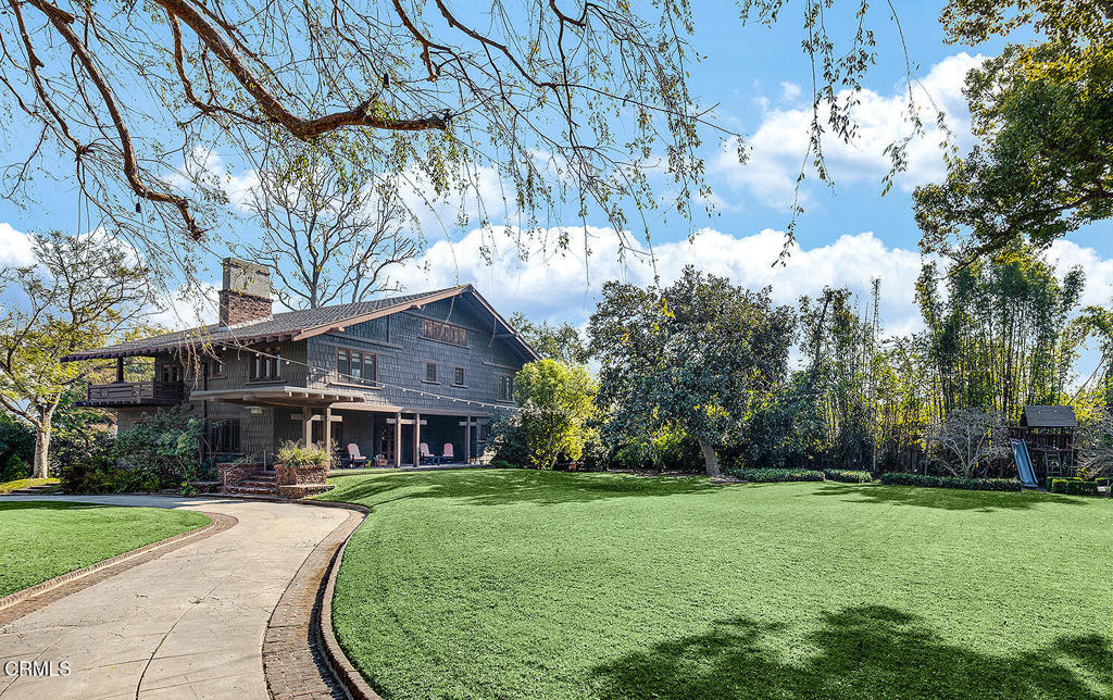 1344 Hillcrest Avenue