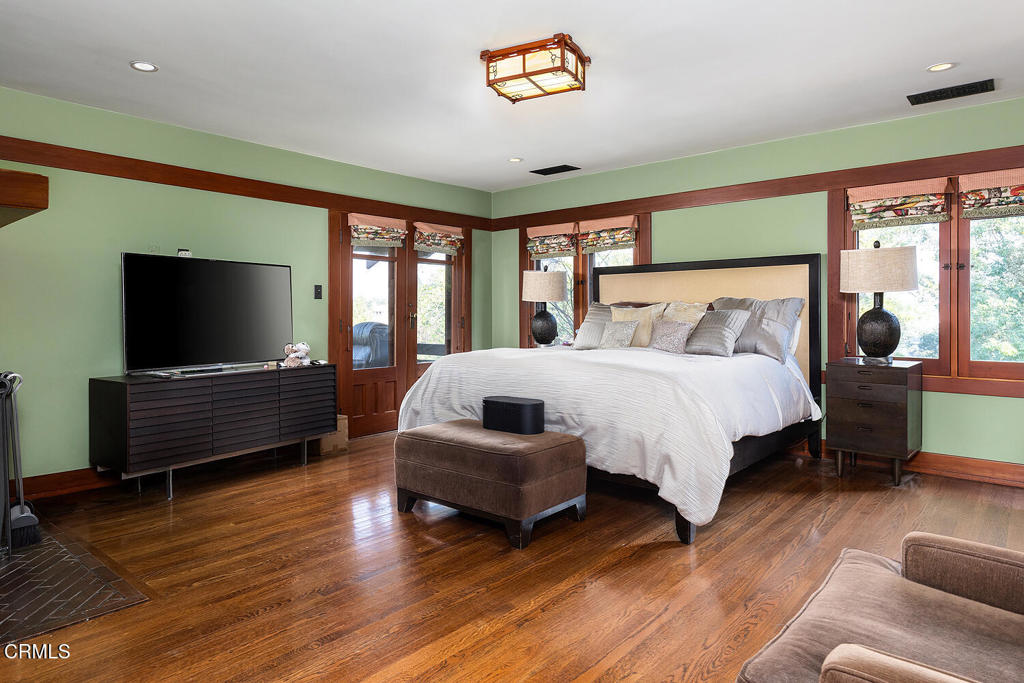 1344 Hillcrest Avenue