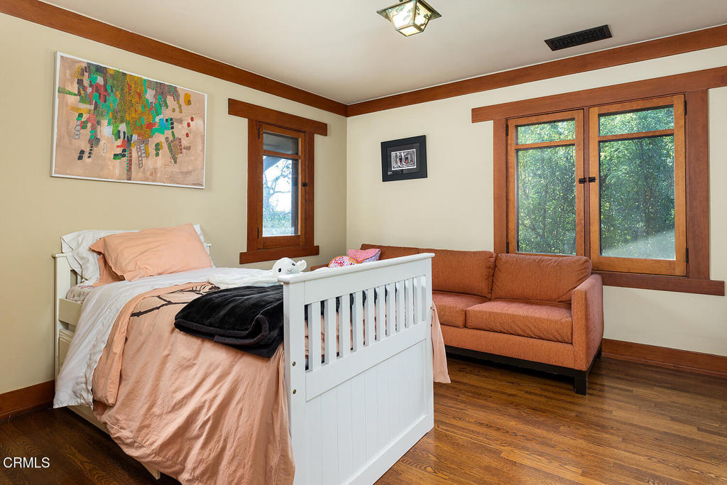 1344 Hillcrest Avenue