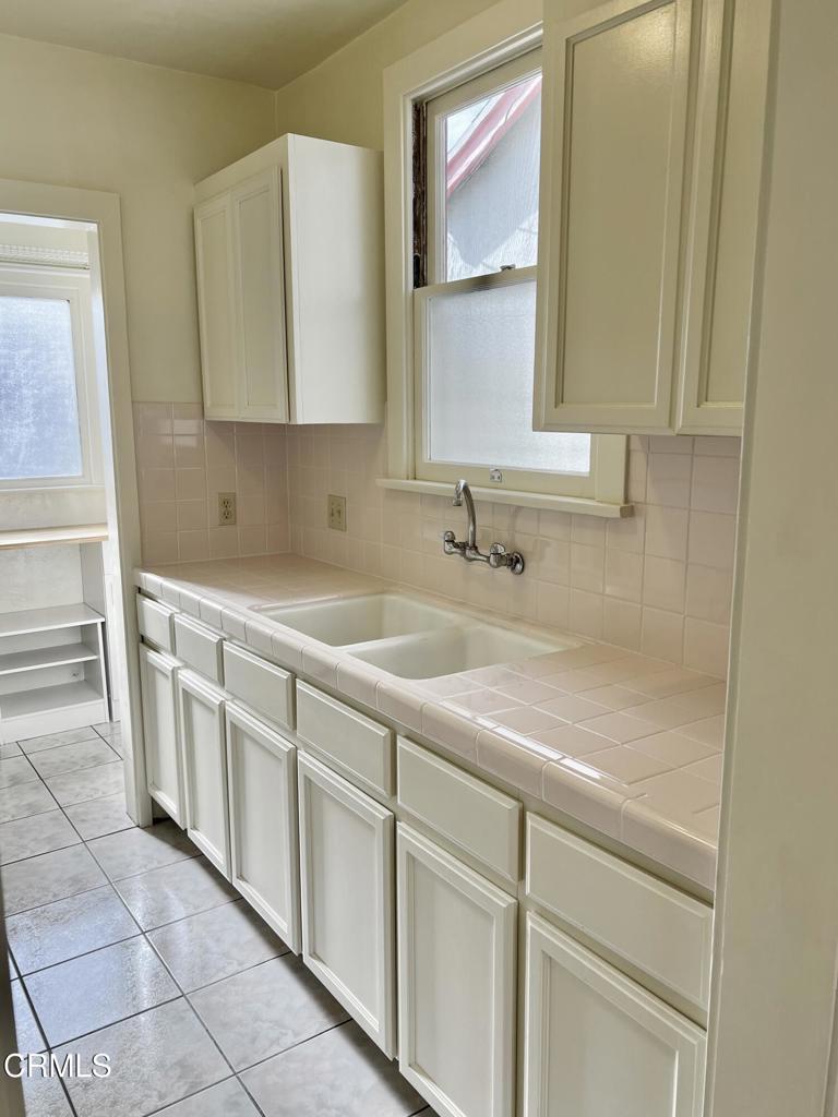 5649 Huntington Drive N