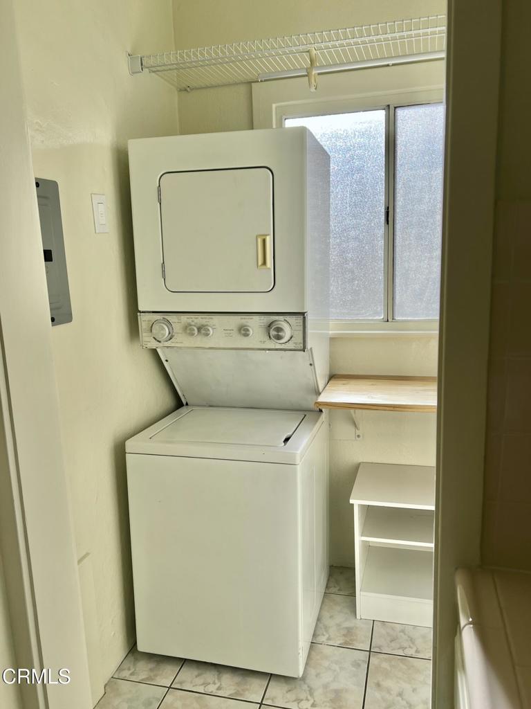 5649 Huntington Drive N