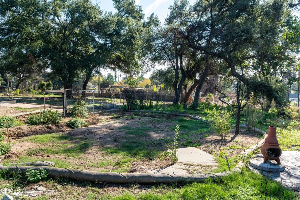 1134 E Altadena Drive