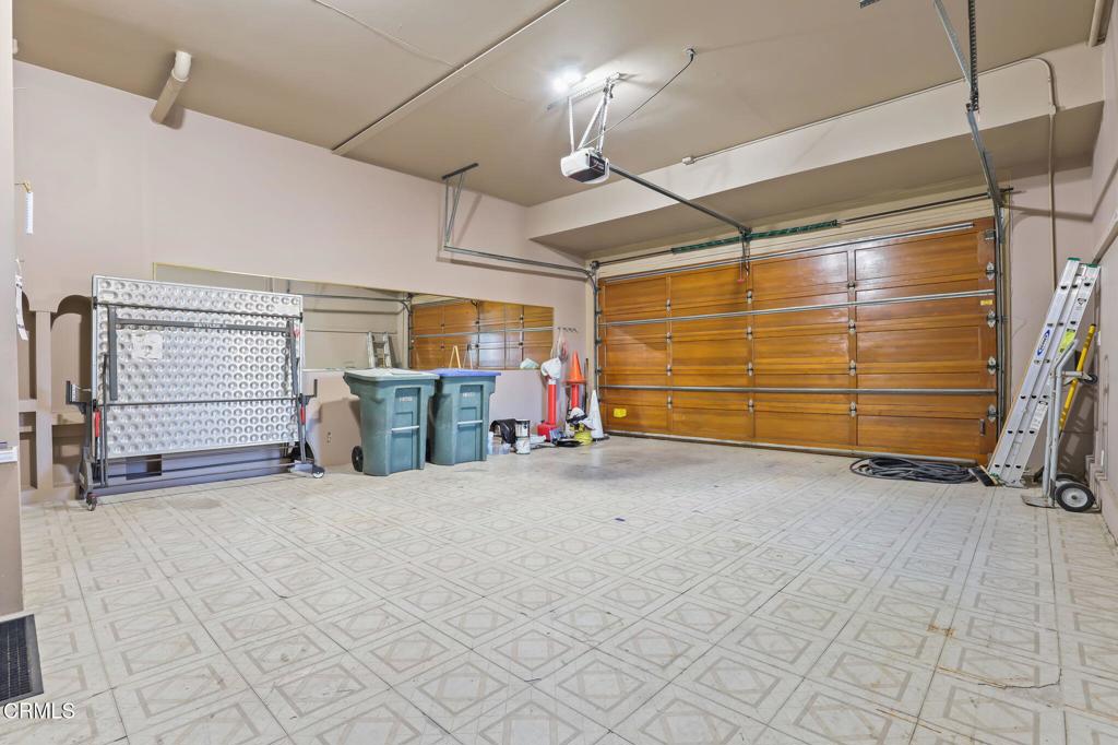 920 Glen Oaks Boulevard