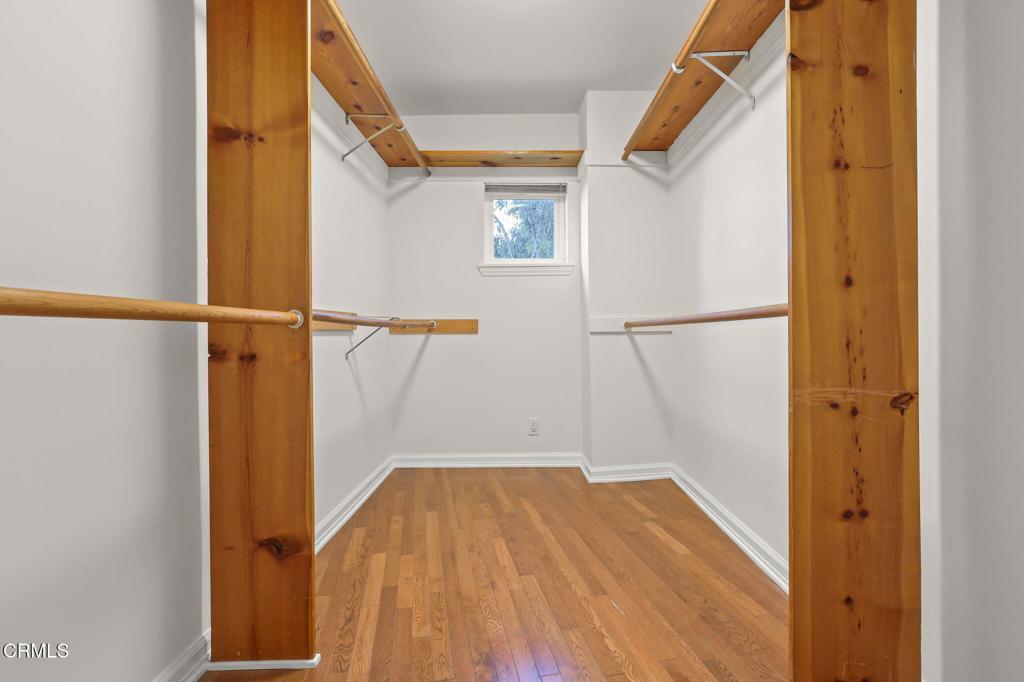 920 Glen Oaks Boulevard