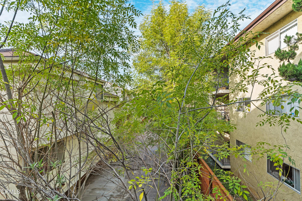 277 Pleasant St Street 201