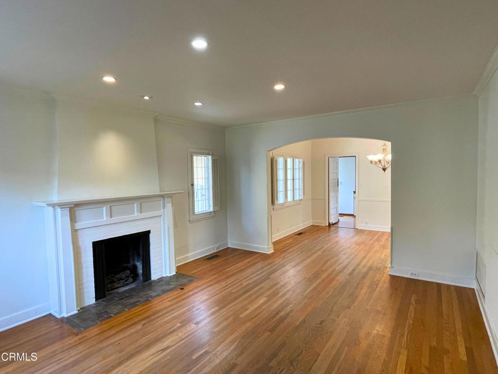 31 Oak Knoll Gardens Drive