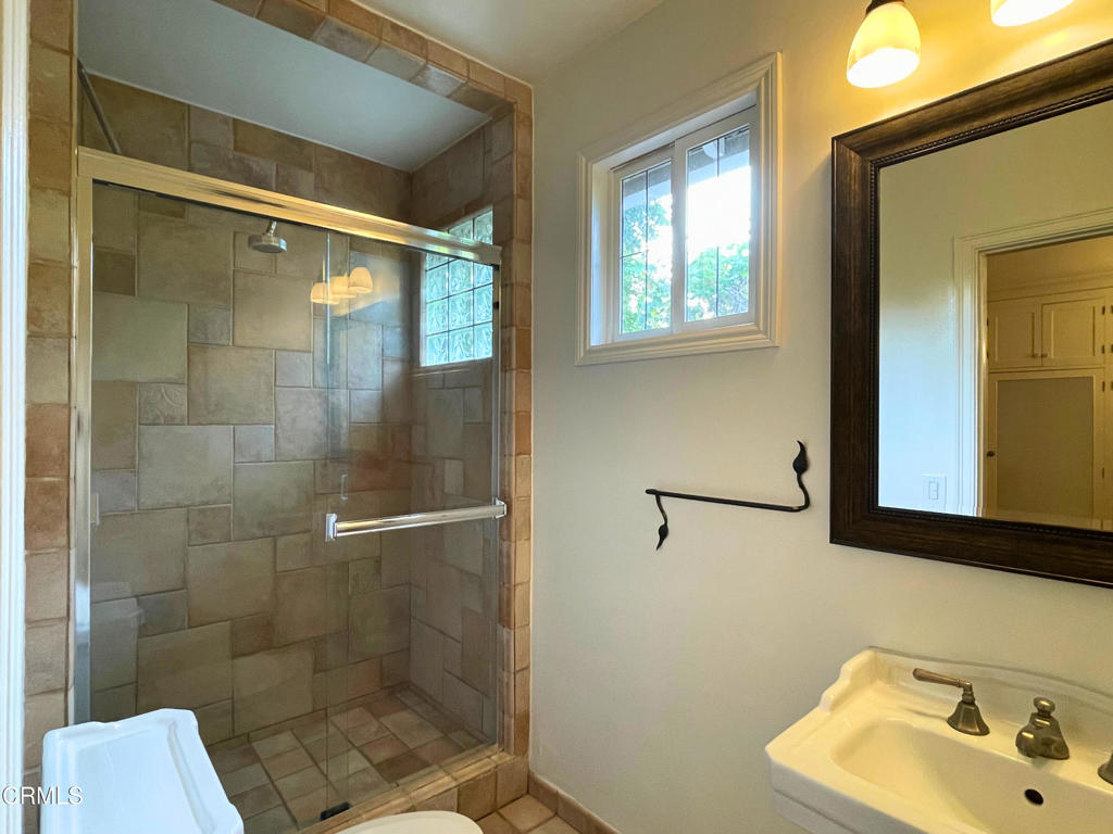 31 Oak Knoll Gardens Drive