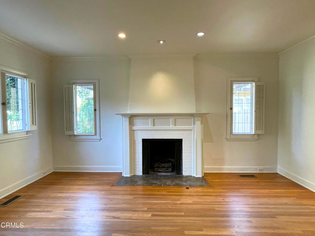 31 Oak Knoll Gardens Drive