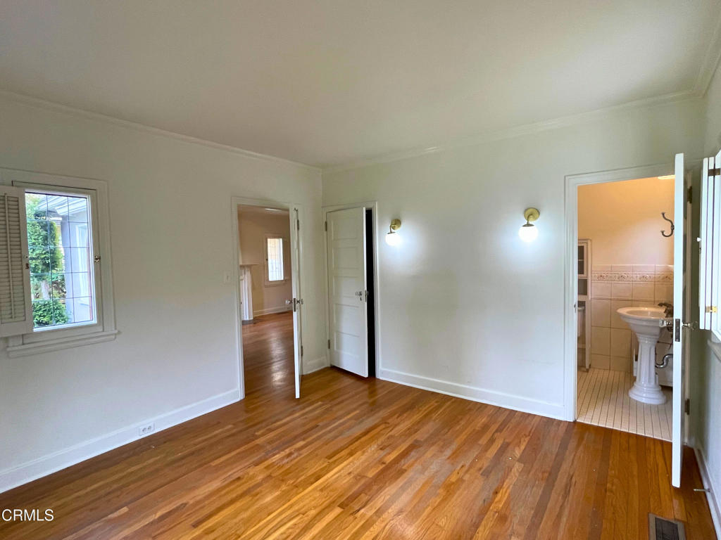 31 Oak Knoll Gardens Drive