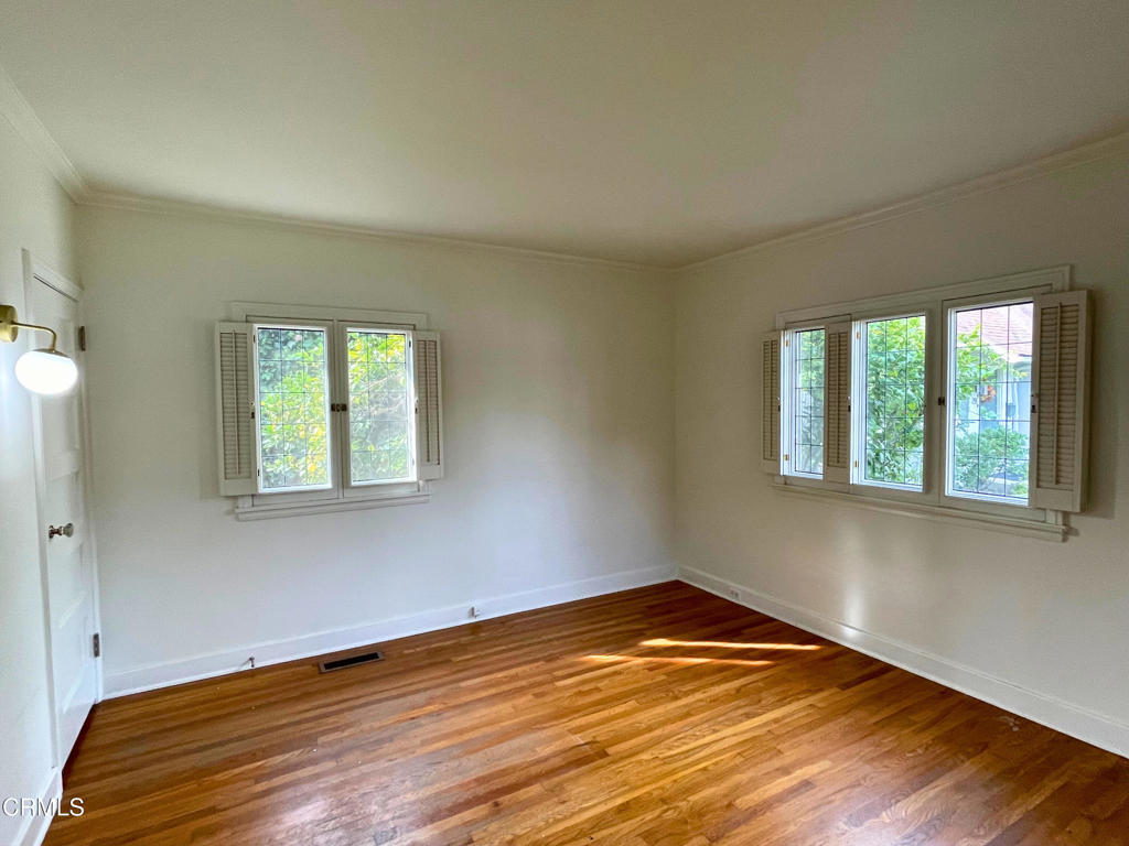 31 Oak Knoll Gardens Drive