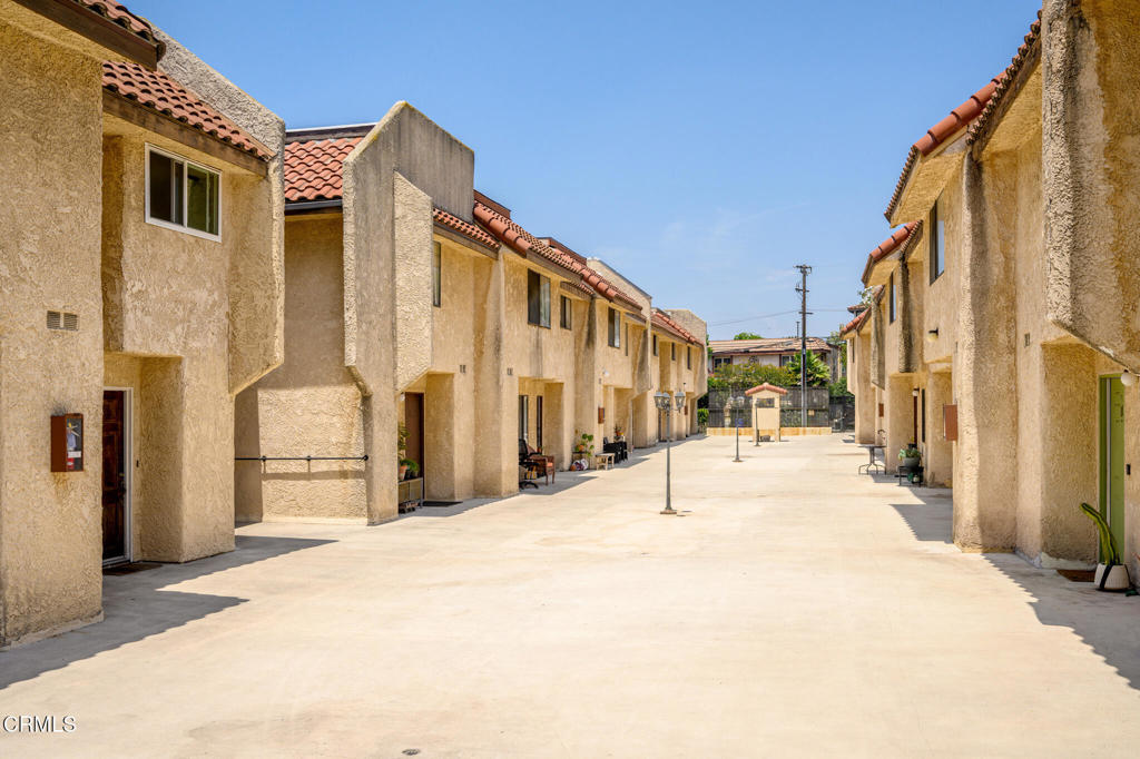 5036 E Echo Street 37